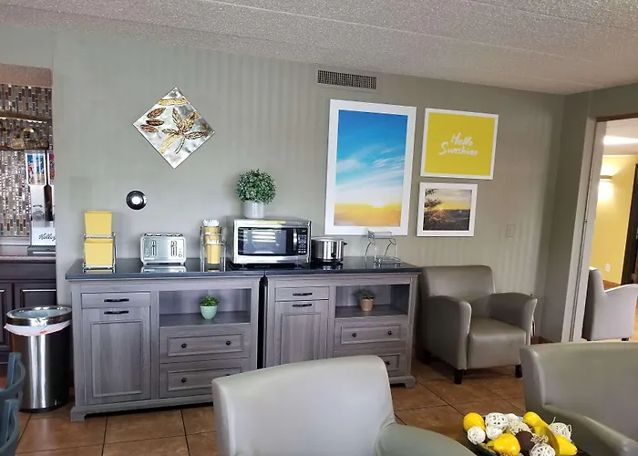 Days Inn By Wyndham Fort Collins