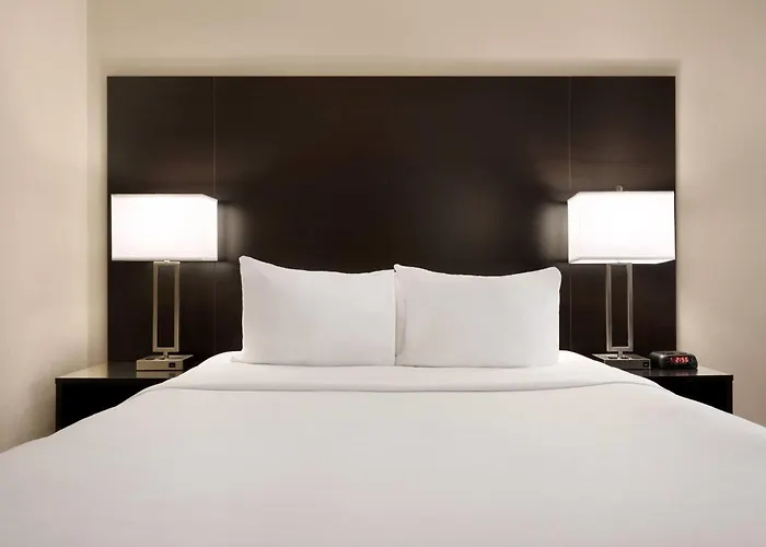 Days Inn By Wyndham Fort Collins